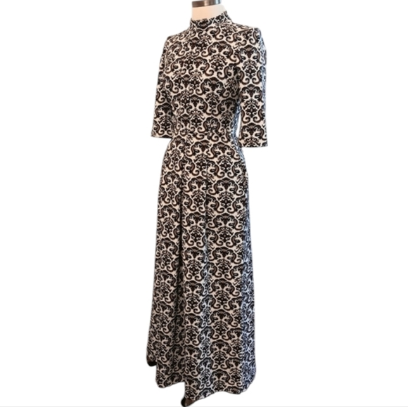 elvin jones Dresses & Skirts - Vintage 70's geometric print maxi hostess dress. Elvin Jones 42, US 6, Small